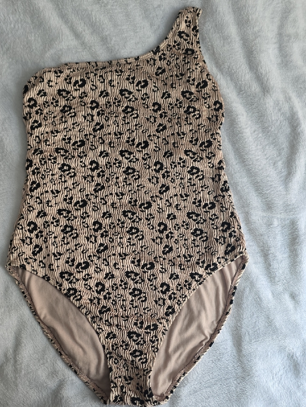 Women's Leopard Print One-Piece Swimsuit Size XL
